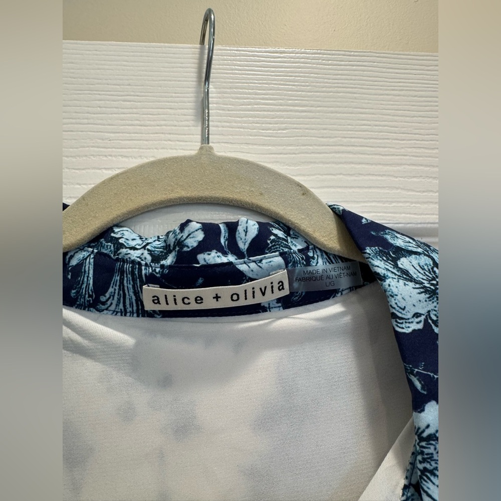 Alice + Olivia Paulie Tiered Blouson Sleeve Dress - Picture 4 of 6